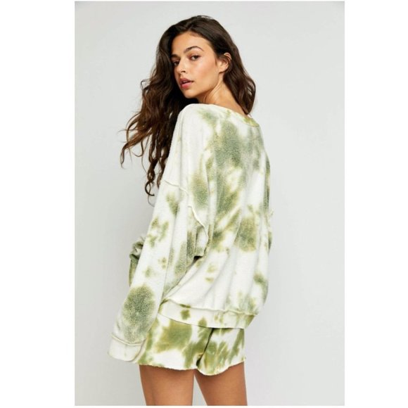 Free People Kelly Set XS NWT Sweatshirt Shorts Washed Tie Dye Knit Loungewear - Picture 13 of 16